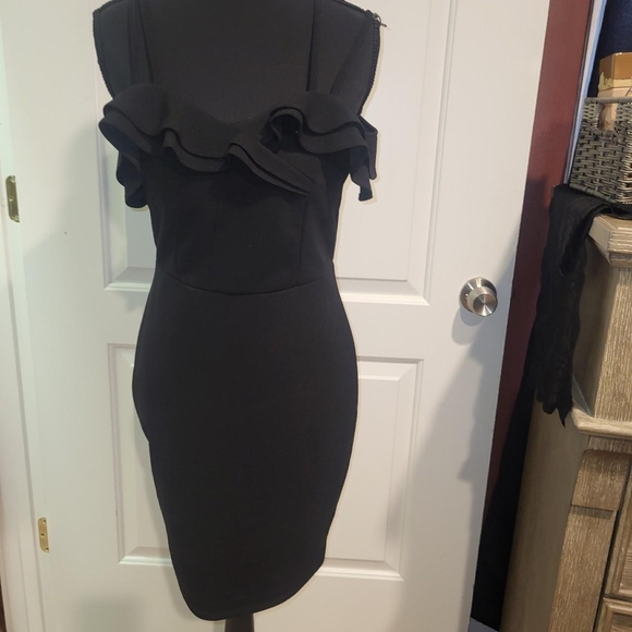 Blashe Dresses & Skirts - Chic Black Ruffle Mini Dress